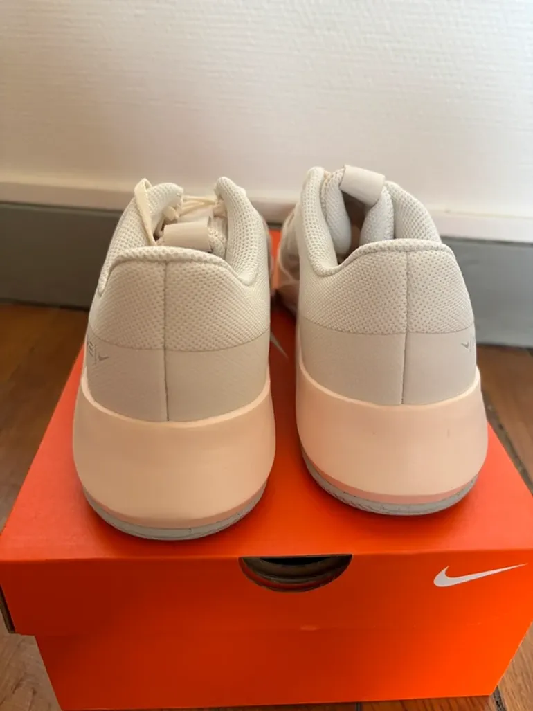 Nike Baskets de running bike usato — immagine 4 di 8
