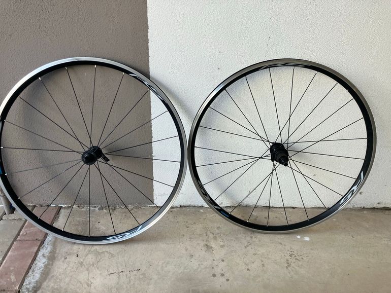 Used Shimano WH-RS100 Wheelset Rim Brake bike — image 1 of 4