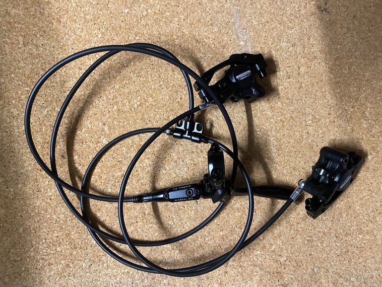 Tektro Auriga Twin Disc Brakes bike d'occasion — image 1 sur 4