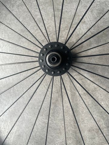 Brugt Dt Swiss RR 1.1 Ceramic bike — billede 4 af 11