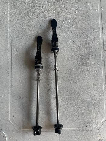 Used Dt Swiss RR 1.1 Ceramic bike — image 11 of 11