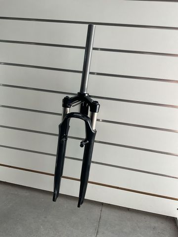 Używany Sr Suntour NCX 63mm Fork 2026 Fork