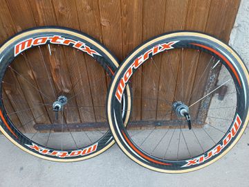 Used Matrix Carbonne Boyau bike — image 3 of 4