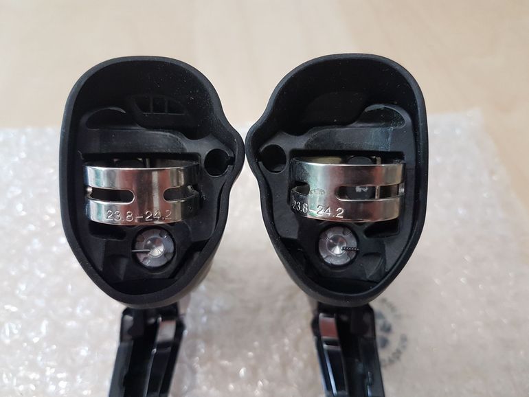 Shimano Ultegra ST-6800 2x11S Rim brake bike d'occasion — image 10 sur 12
