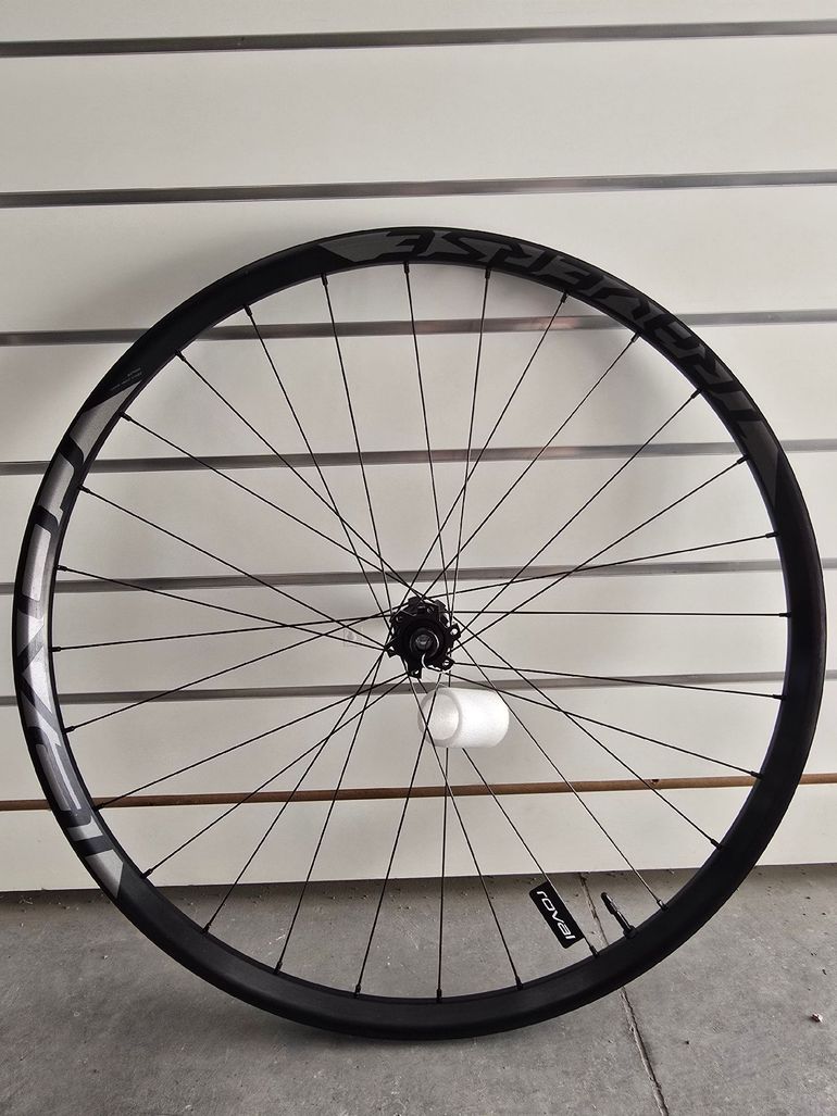Specialized Roval Traverse 27.5" bike d'occasion — image 5 sur 8