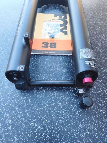 Fox 38 Performance 180mm 29" 2026 bike usato — immagine 3 di 6