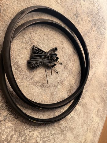 Použité Pirelli P Zero Race TLR RS 26 mm Tires + inner tubes bike — obrázek 3 z 5