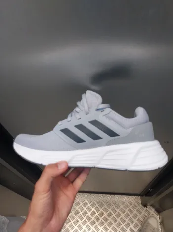 Gebrauchtes Adidas scarpe grigie bike — Bild 4 von 6