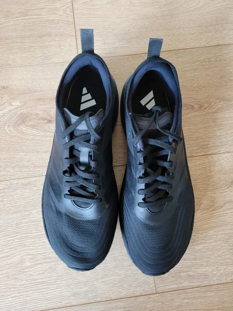 Adidas Sportschuhe schwarz bike usato — immagine 2 di 8