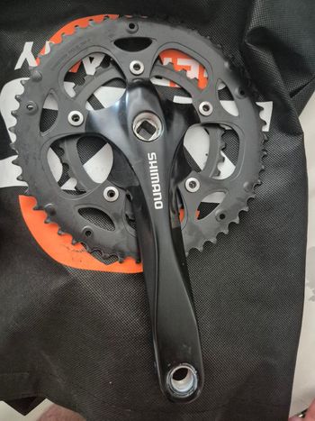 Używany Shimano Claris FC-RS200 Crankset 2x8-speed 2026 bike — zdjęcie 2 z 5