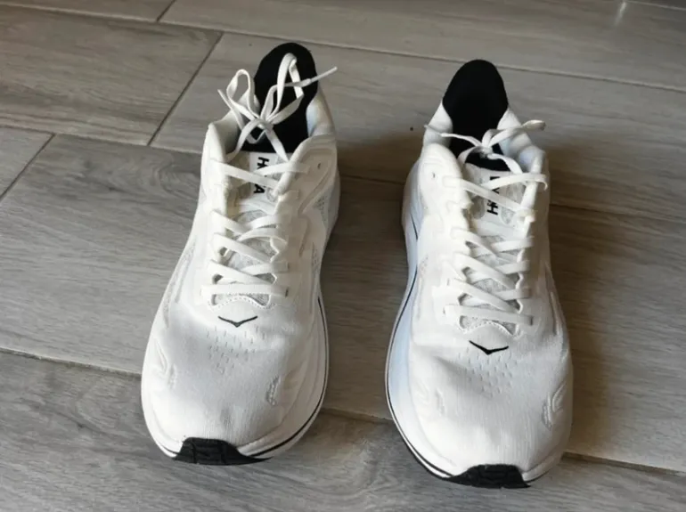 Hoka Clifton 10 bike d'occasion — image 2 sur 4