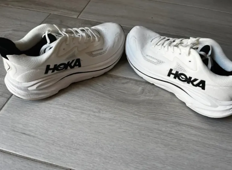 Hoka Clifton 10 bike d'occasion — image 3 sur 4