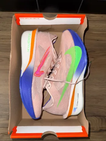 Used Nike Vaporfly 4% Next% bike — image 7 of 8