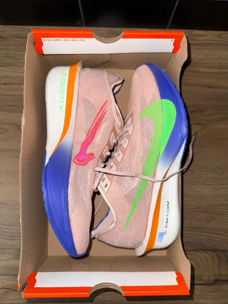 Used Nike Vaporfly 4% Next% bike — image 7 of 8