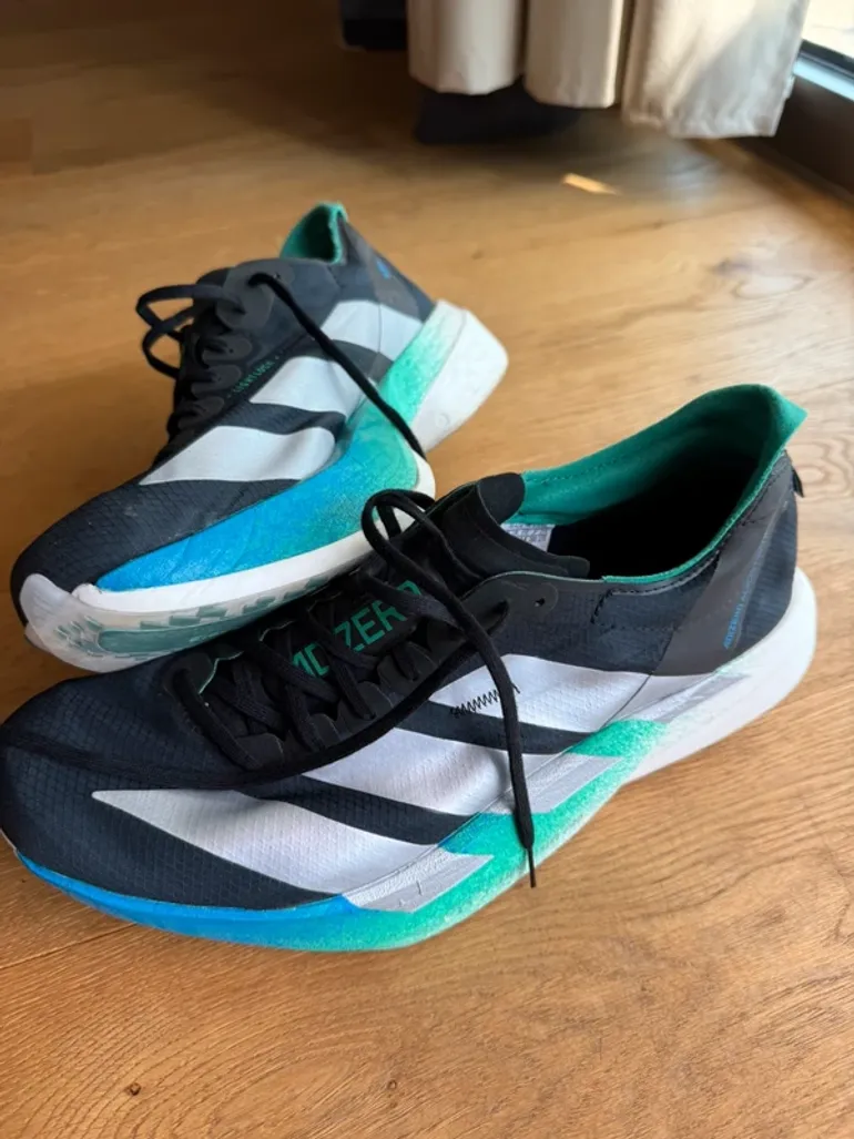 Käytetty Adidas Adizero Adios Pro 4 bike — kuva 2 / 5