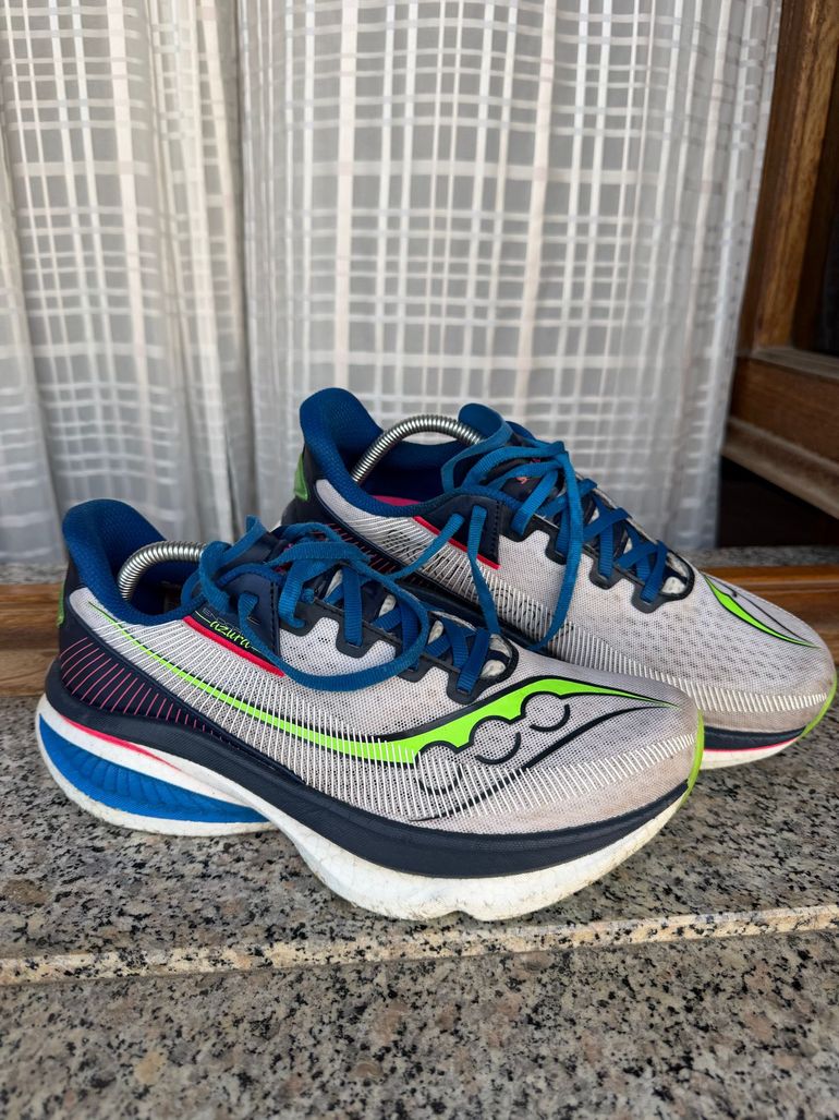 Gebrauchtes Saucony Endorphin Azura 2026 bike — Bild 1 von 6