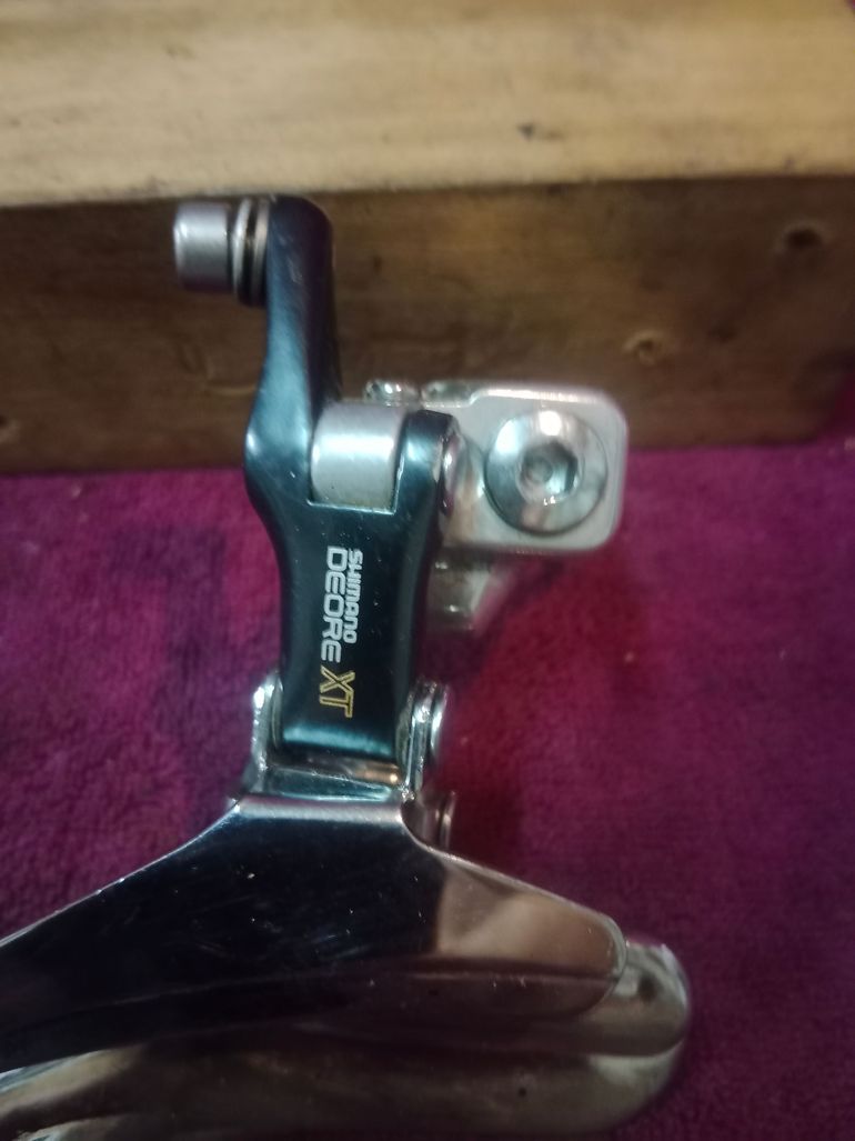 Used Deragliatore anteriore Shimano FD-M735 a fascetta 34, 2 mm mtb, mountain bike bike — image 2 of 8