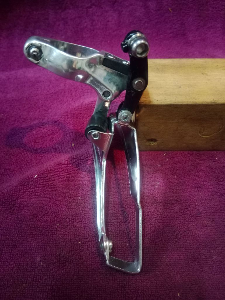 Used Deragliatore Shimano XT FD-M735 26, 4 mm bike — image 4 of 7