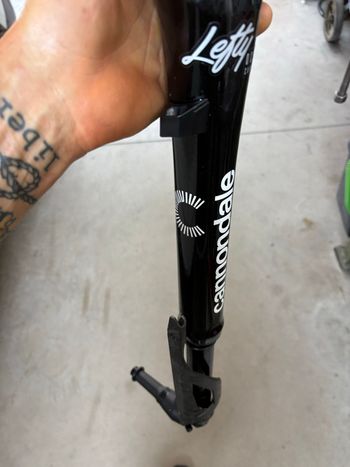 Used Cannondale Lefty Ocho Carbon 2025 bike — image 4 of 13