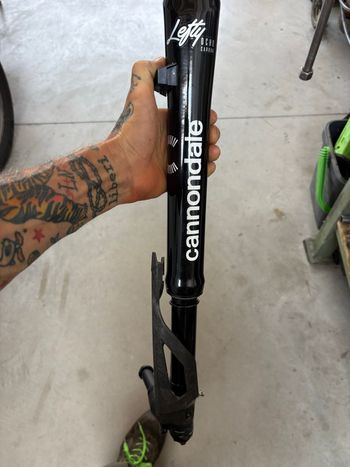 Used Cannondale Lefty Ocho Carbon 2025 bike
