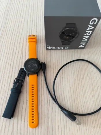 Gebrauchtes Garmin Vivoactive 4s bike