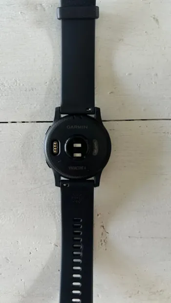 Used Garmin vivoactive4 bike — image 10 of 11