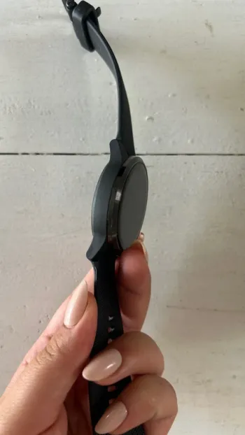 Used Garmin vivoactive4 bike — image 8 of 11