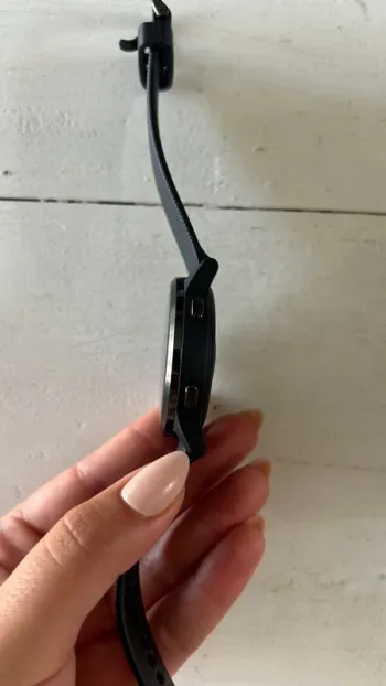 Used Garmin vivoactive4 bike — image 7 of 11