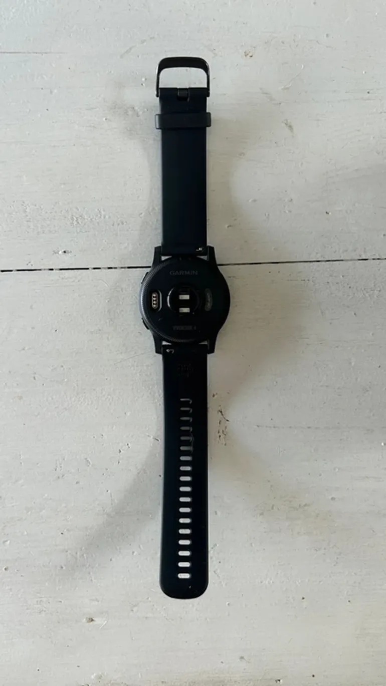 Used Garmin vivoactive4 bike — image 9 of 11