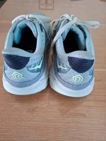 Tweedehands Hoka damesschoenen maat 42 bike — afbeelding 6 van 9
