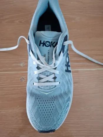 Tweedehands Hoka damesschoenen maat 42 bike — afbeelding 8 van 9