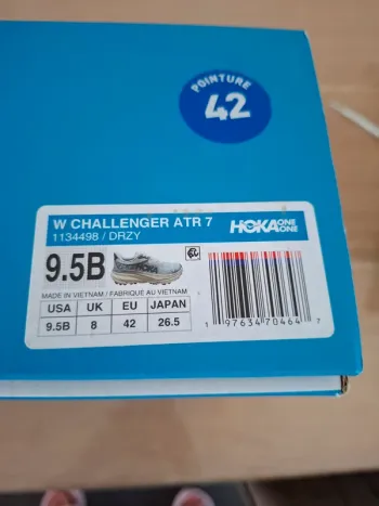Tweedehands Hoka damesschoenen maat 42 bike — afbeelding 3 van 9