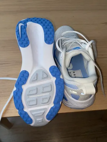 Použité Nike Vomero 18 bike — obrázek 14 z 14