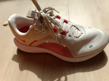 Nike running shoes size 37 bike usato — immagine 9 di 13