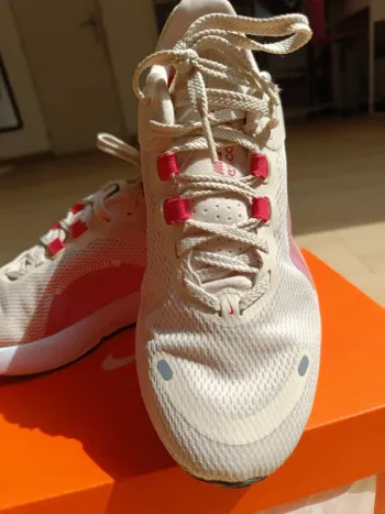Nike running shoes size 37 bike usato — immagine 10 di 13