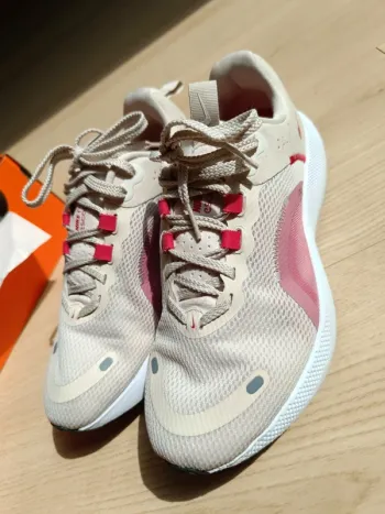 Nike running shoes size 37 bike usato — immagine 4 di 13