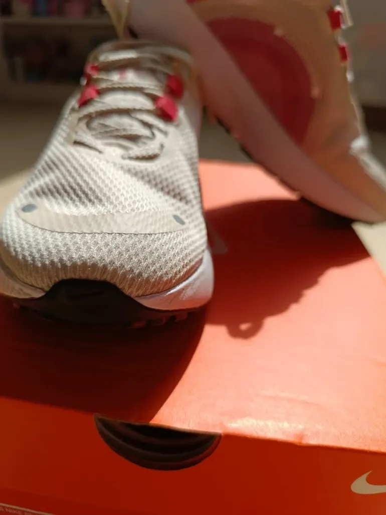 Nike running shoes size 37 bike usato — immagine 11 di 13