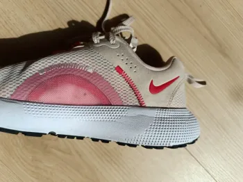 Nike running shoes size 37 bike usato — immagine 8 di 13
