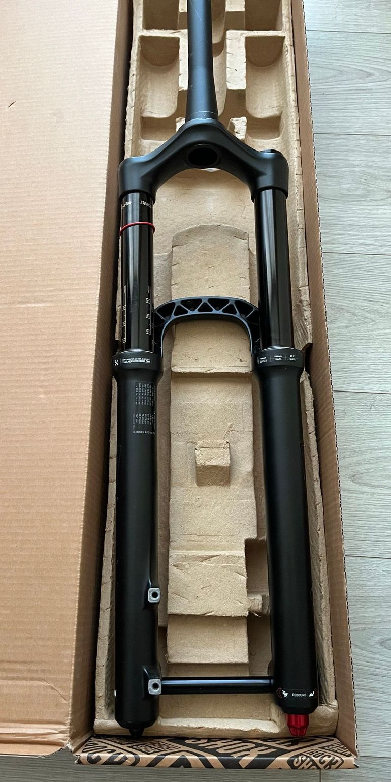 Used RockShox FS-Yari RC B2 bike — image 5 of 12