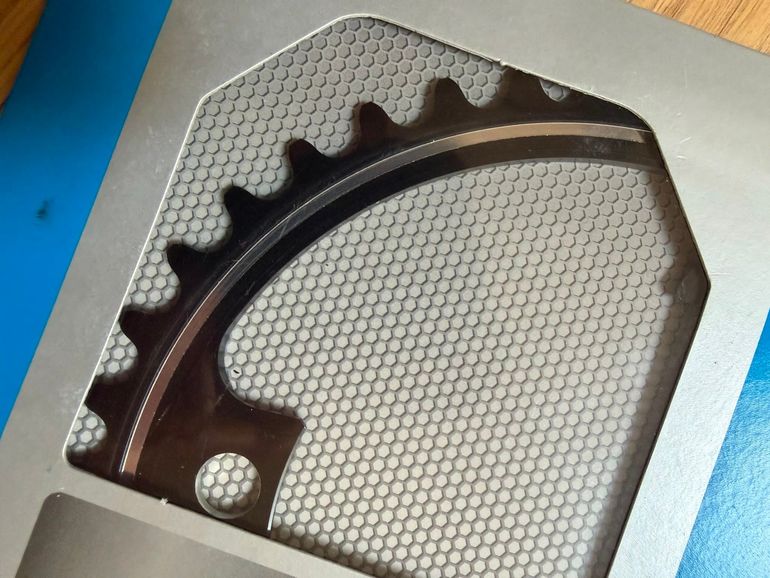 Shimano DURA ACE 11-speed Chainring FC-9000 39T bike d'occasion — image 3 sur 4