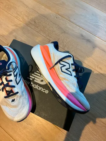 Gebrauchtes New Balance Chaussure de course bike — Bild 4 von 11