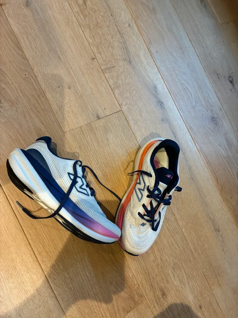 Gebrauchtes New Balance Chaussure de course bike — Bild 2 von 11