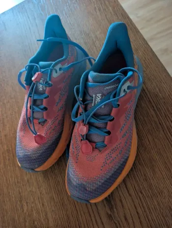 Gebrauchtes Hoka Trail Running Shoes bike