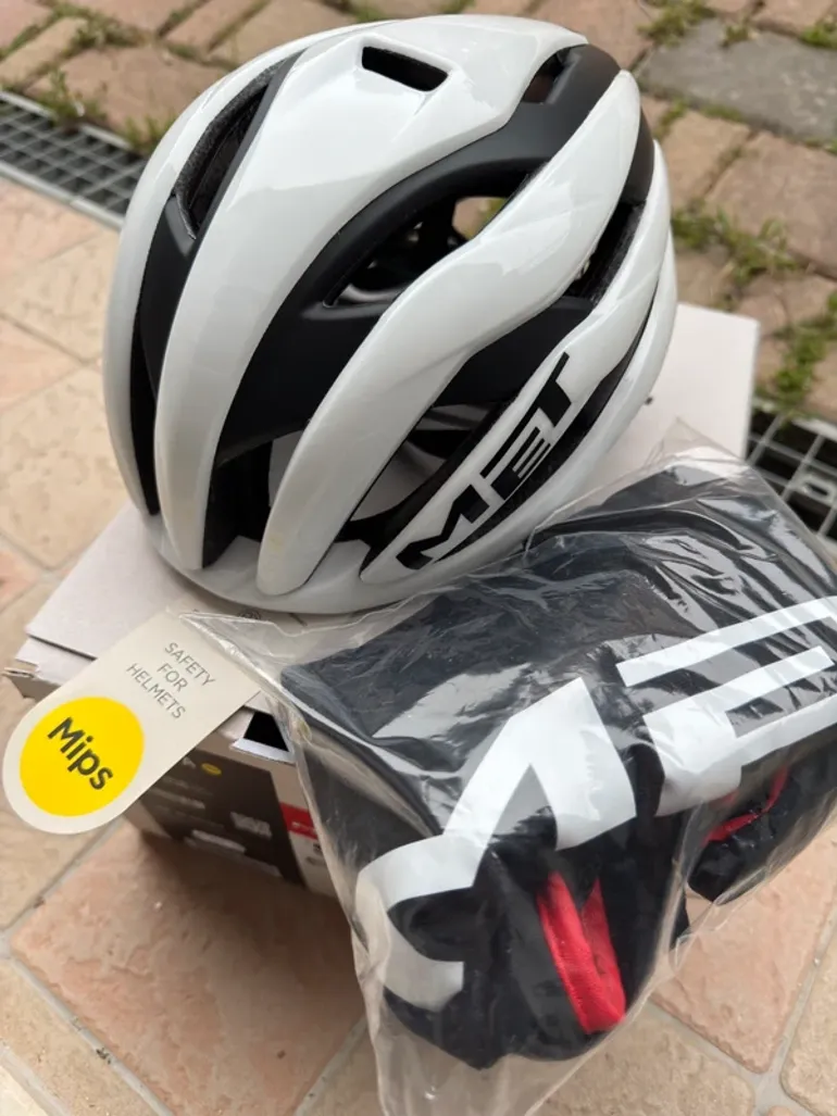 Gebrauchtes MET Trenta Mips bike — Bild 1 von 3