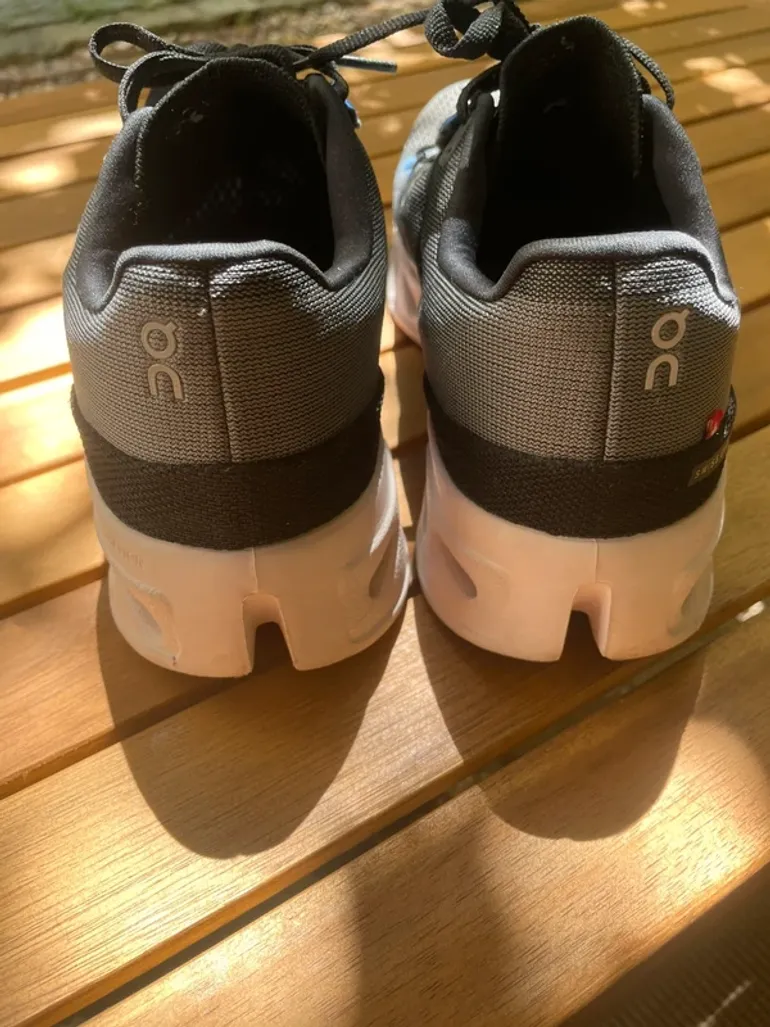 Used On Running Cloud bike — image 3 of 4
