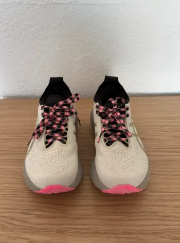 Tweedehands Asics Gel-Nimbus 25 TR bike — afbeelding 2 van 7