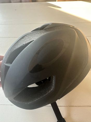 Used Oakley Aero 5 Helmet Medium 2023 bike — image 2 of 4