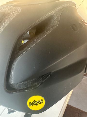Tweedehands Oakley Aero 5 Helmet Medium 2023 bike — afbeelding 3 van 4