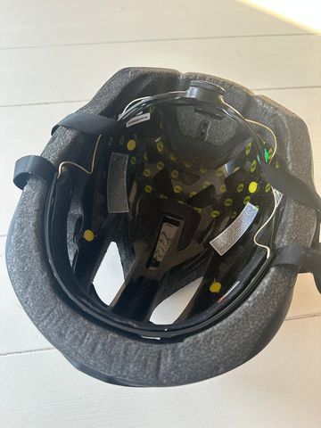 Tweedehands Oakley Aero 5 Helmet Medium 2023 bike — afbeelding 4 van 4