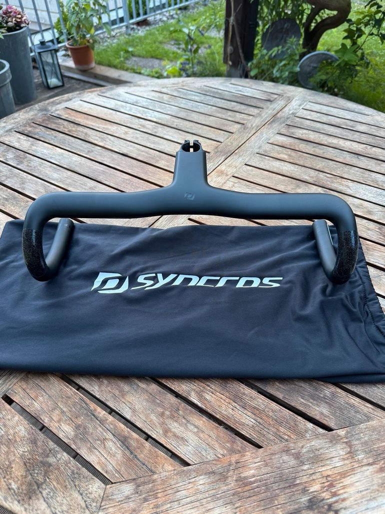 Used Syncros IC-R100-SL 2025 bike — image 1 of 7